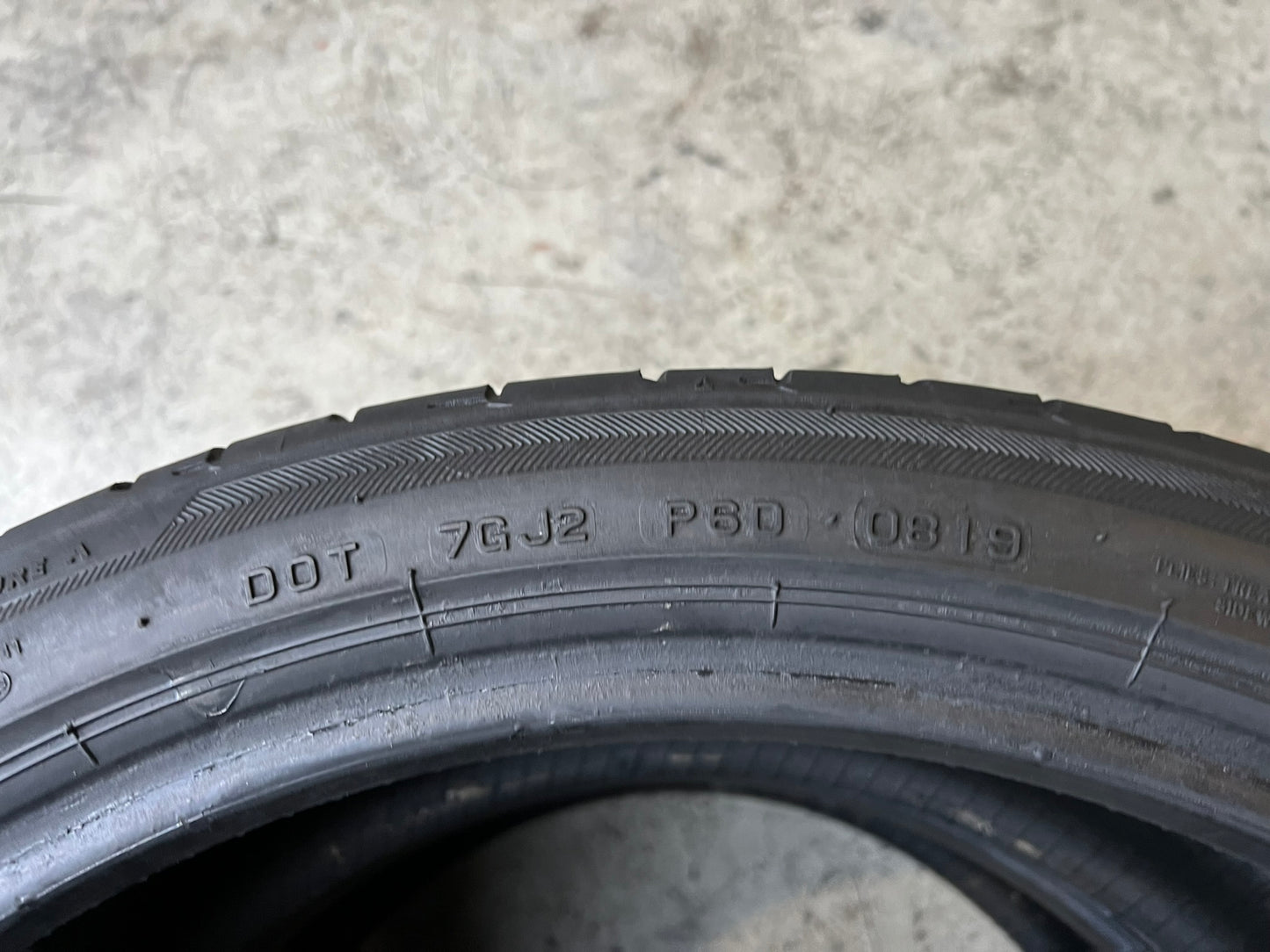 Usato: 2 Gomme 225/40R19 89Y Bridgestone Run Flat estive 85% residui