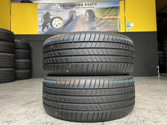 Usato: 2 Gomme 235/45R17 94W Bridgestone Estive 95% residui