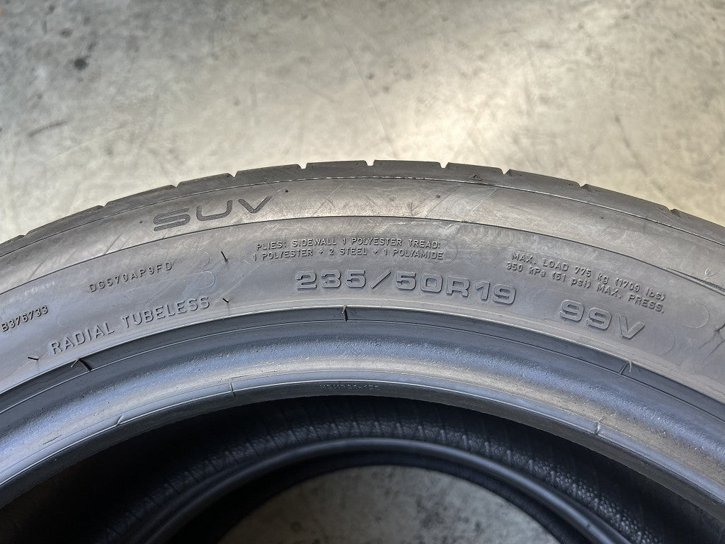 Usato: 2 Gomme 235/50R19 99V Dunlop Estive 80% residui