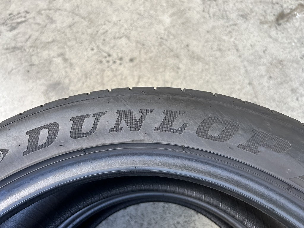 Usato: 2 Gomme 235/50R19 99V Dunlop Estive 80% residui