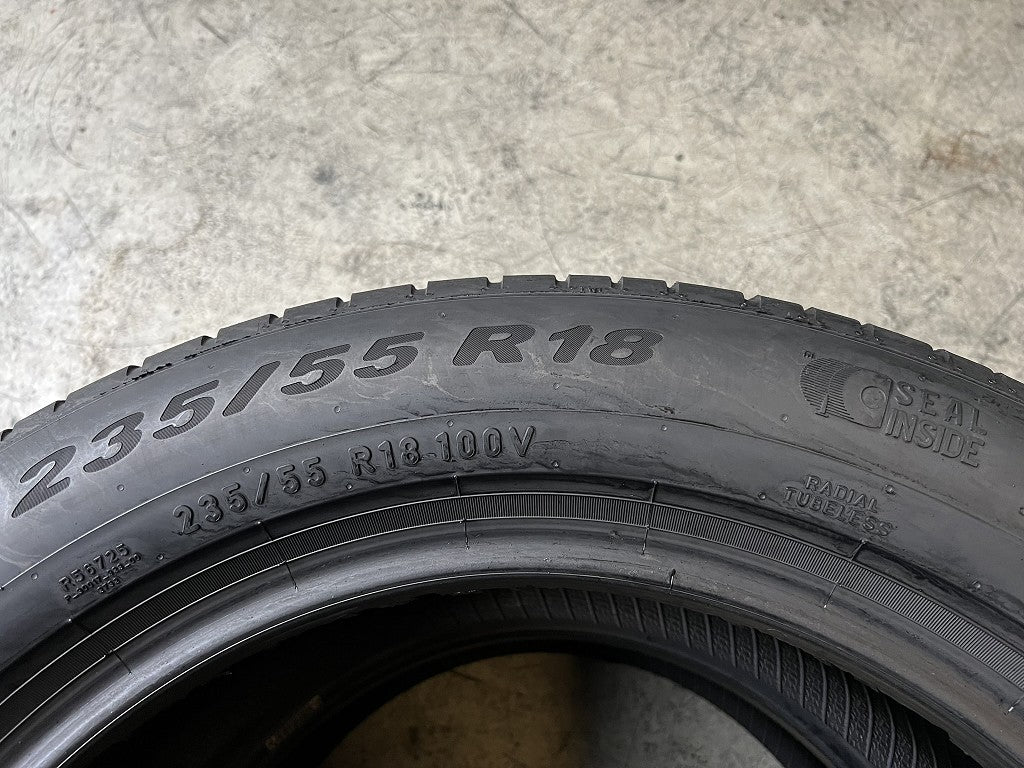 Usato: 2 Gomme 235/55R18 100V Pirelli Estive 80% residui