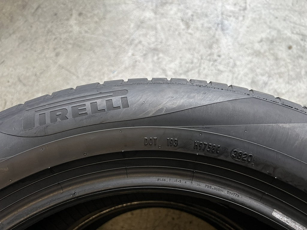 Usato: 2 Gomme 235/55R18 100V Pirelli Estive 80% residui