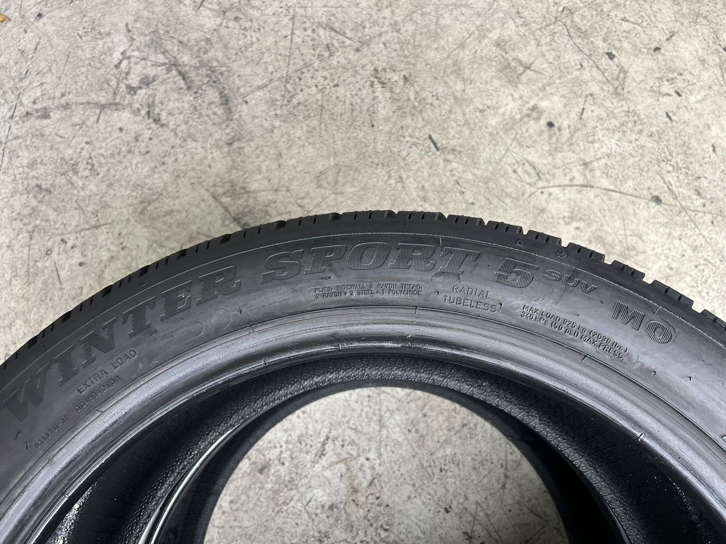 Usato: 2 Gomme 255/45R20 105V XL Dunlop Invernali 85% residui