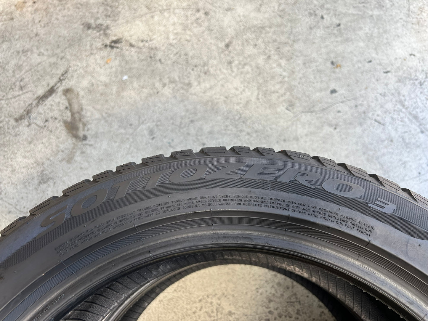 Usato: 2 Gomme 225/50R18 95H Pirelli invernali RSC * Runflat 80% residui