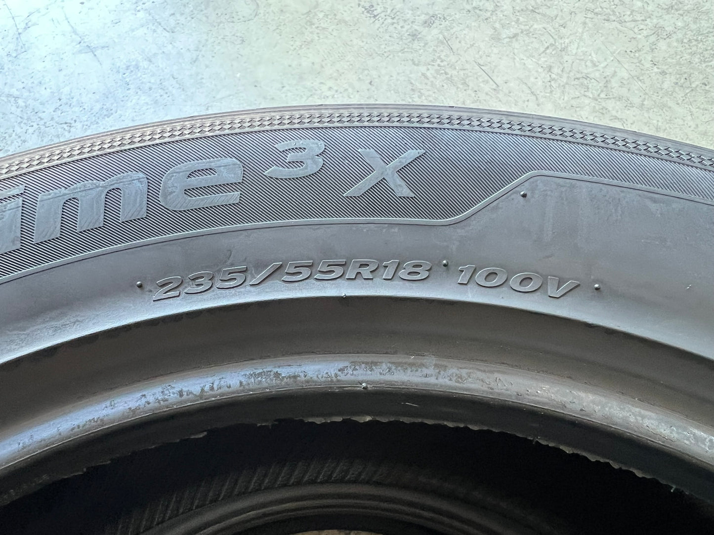 Usato: 2 Gomme 235/55R18 100V Hankook estive 85% residui