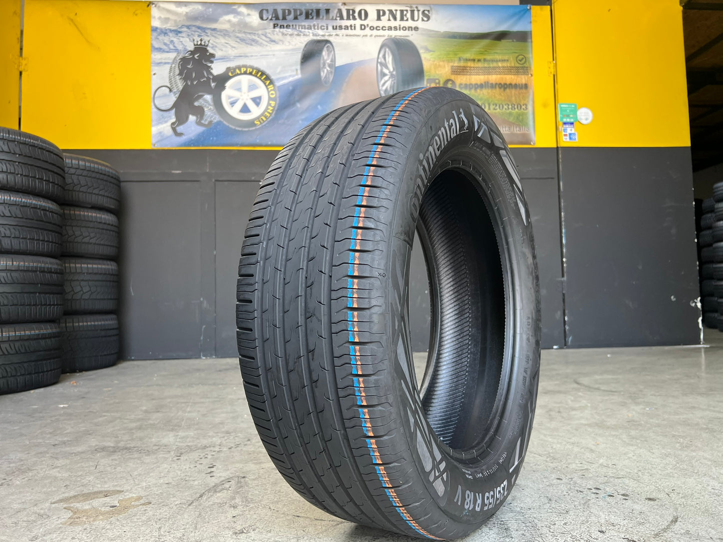 Usato: 1 Pneumatico 235/55R18 100V Continental estivo 90% residui