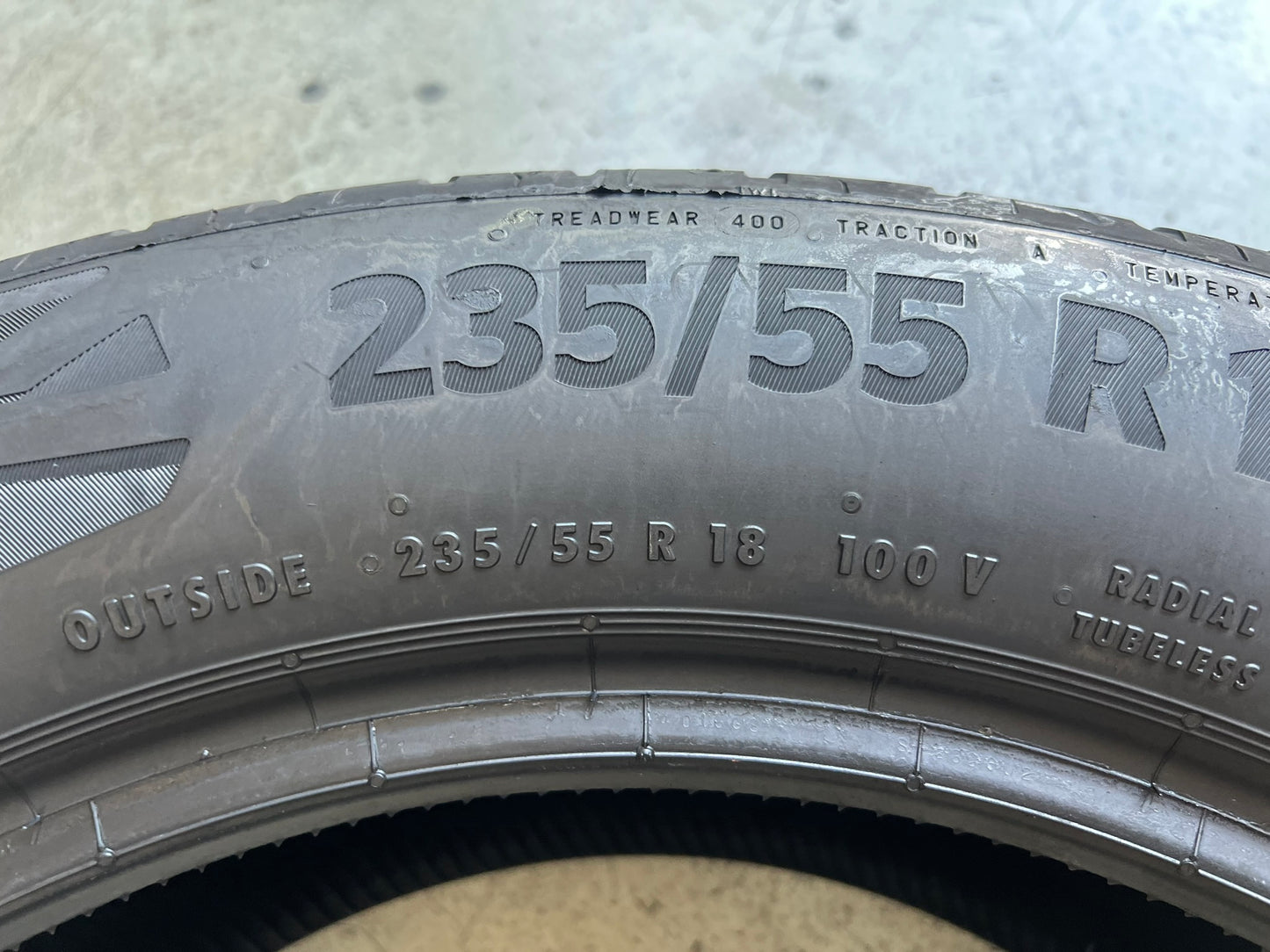 Usato: 1 Pneumatico 235/55R18 100V Continental estivo 90% residui