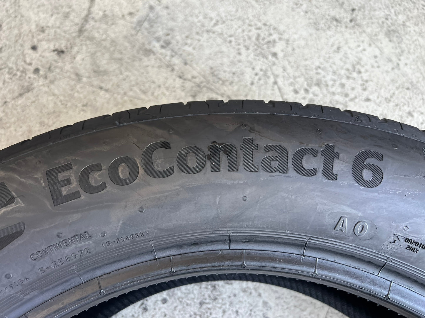 Usato: 1 Pneumatico 235/55R18 100V Continental estivo 90% residui