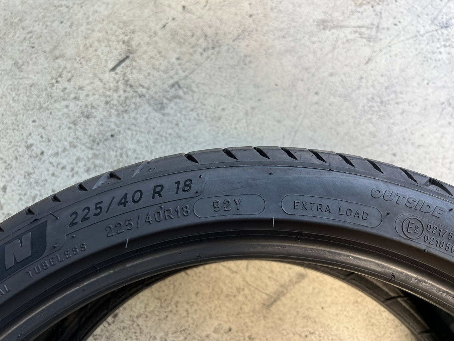 Usato: 01 Pneumatico 225/40R18 92Y XL Michelin 90% residui