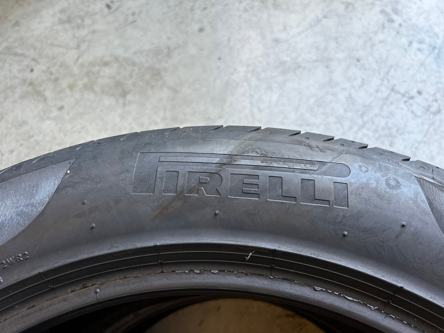 Usato: 2 Gomme 255/50R20 109W Pirelli estive 80% residui