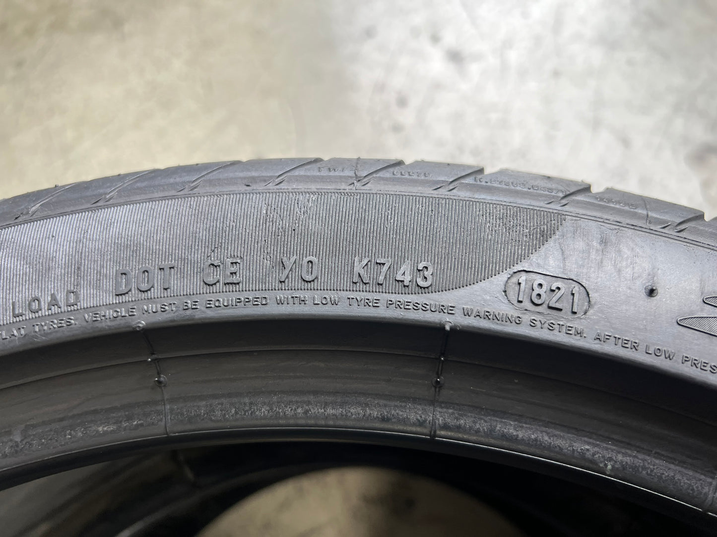 Usato: 2 Gomme 275/35R20 102Y Pirelli RFT estive 90% residui