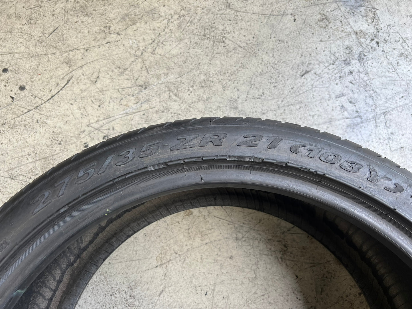 Usato: 2 Gomme 275/35R21 103Y XL Pirelli estive 90% residui