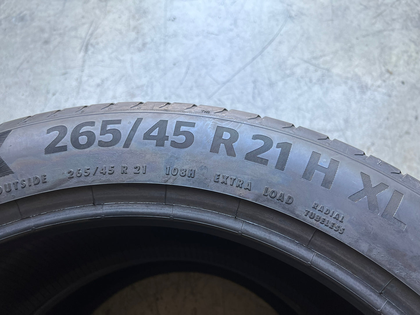 Usato: 2 Gomme 265/45R21 108H XL Continental estive 90% residui