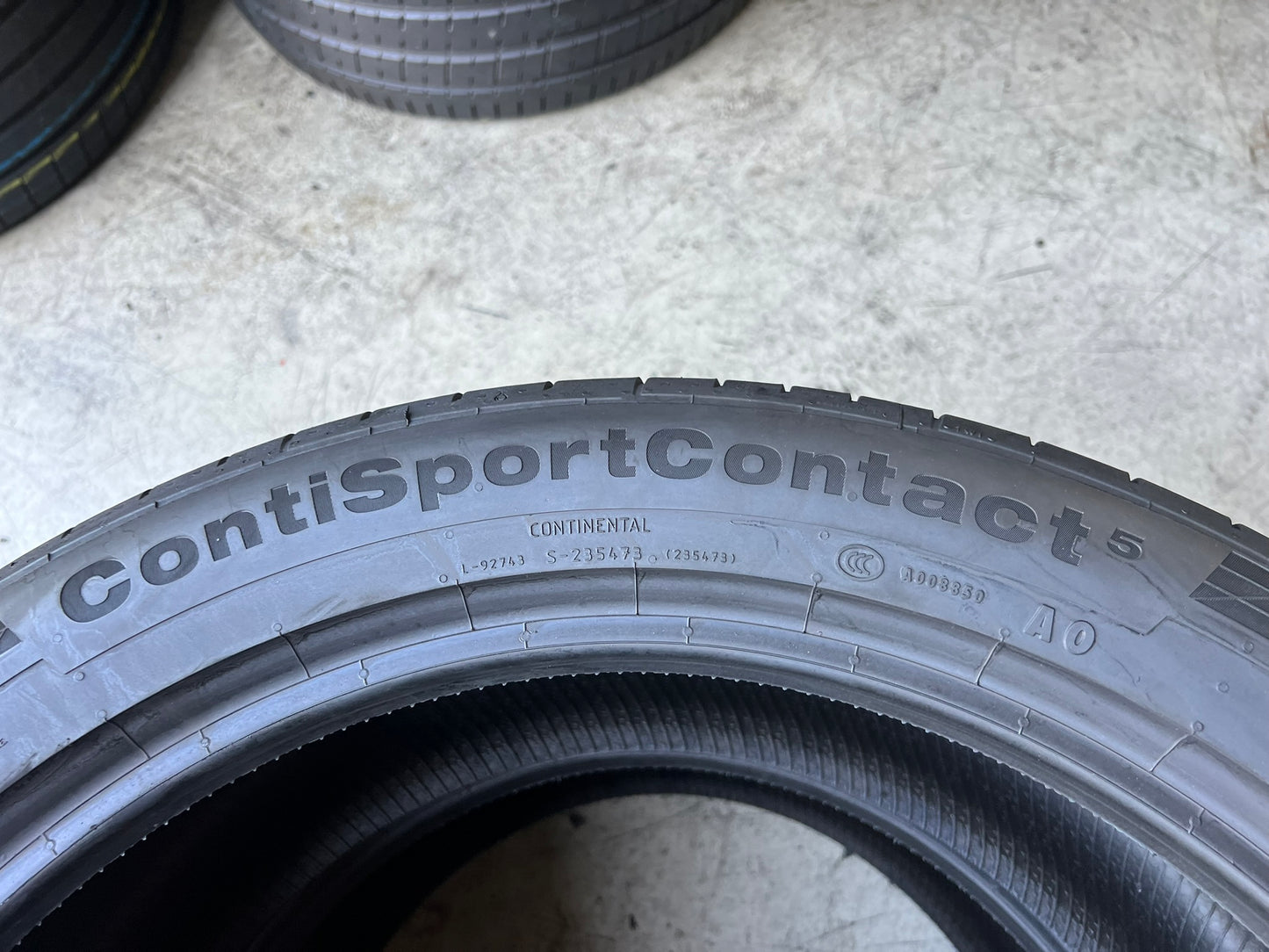 Usato: 2 Gomme 285/40R21 109Y XL Continental estive 90% residui