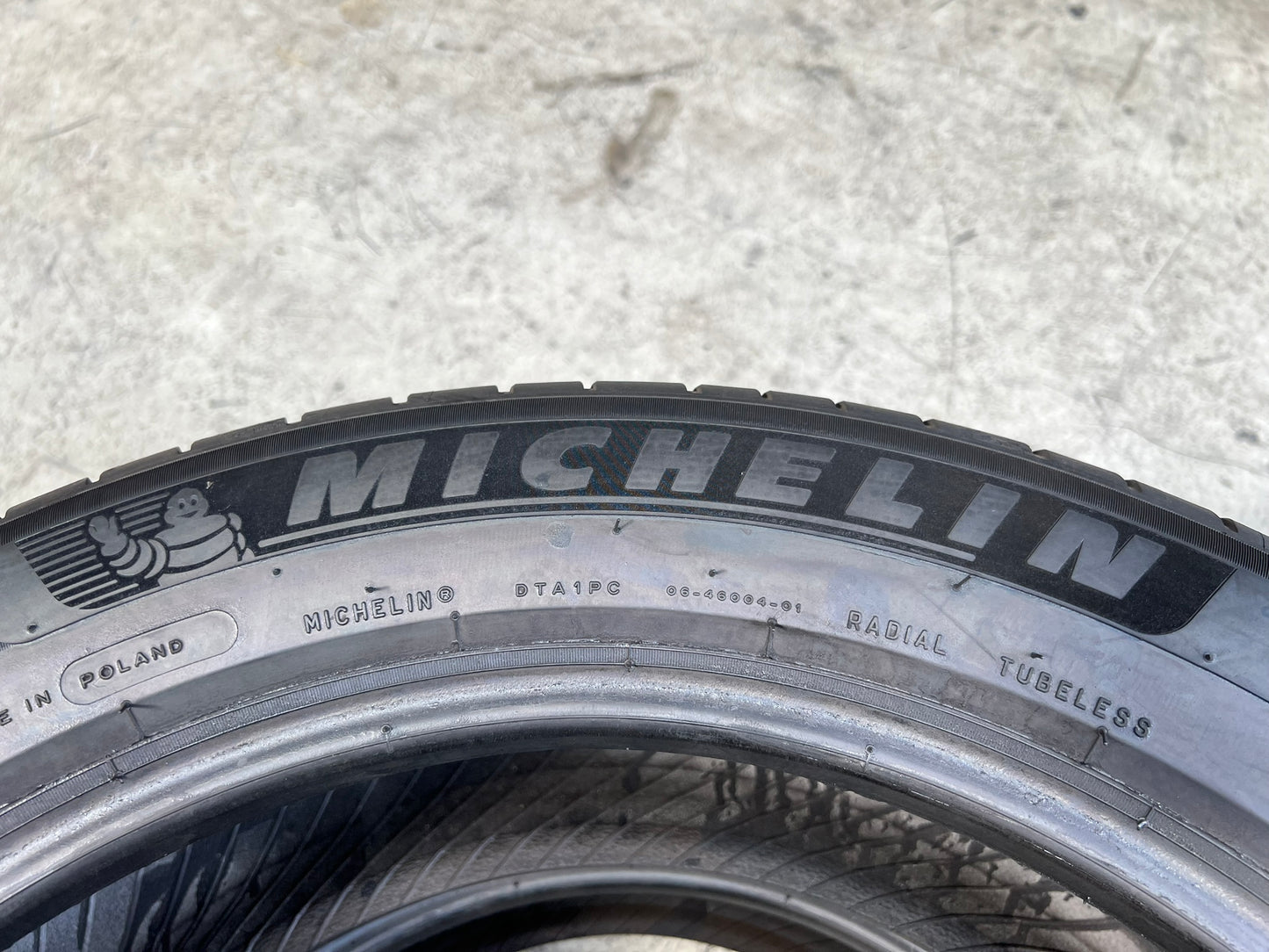 Usato: 2 Gomme 235/55R19 105Y XL Michelin estive 85% residui