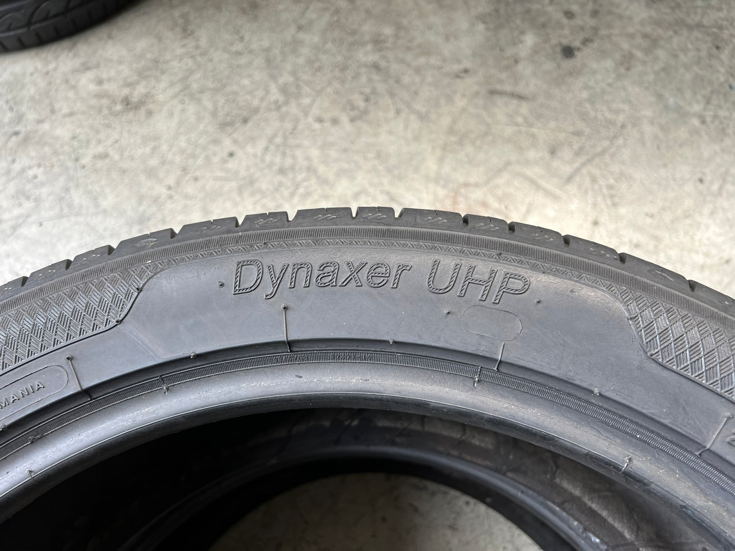 Usato: 2 Gomme 245/45R19 102Y Kleber estive 80% residui