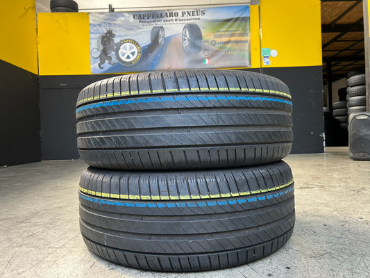 Usato: 2 Gomme 235/50R19 99V Kleber estive 85% residui