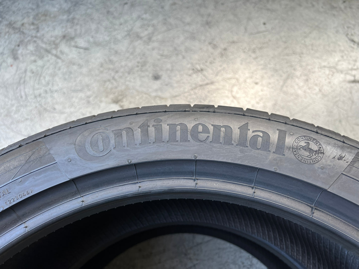 Usato: 2 Gomme 225/45R19 96W XL Continental Estive 95% residui