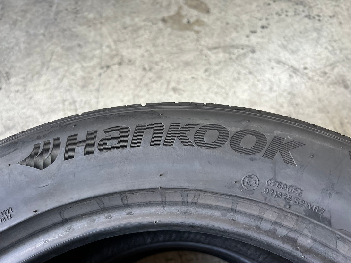 Usato: 2 Gomme 235/55R18 100V Hankook estivo 90% residui - Estivo