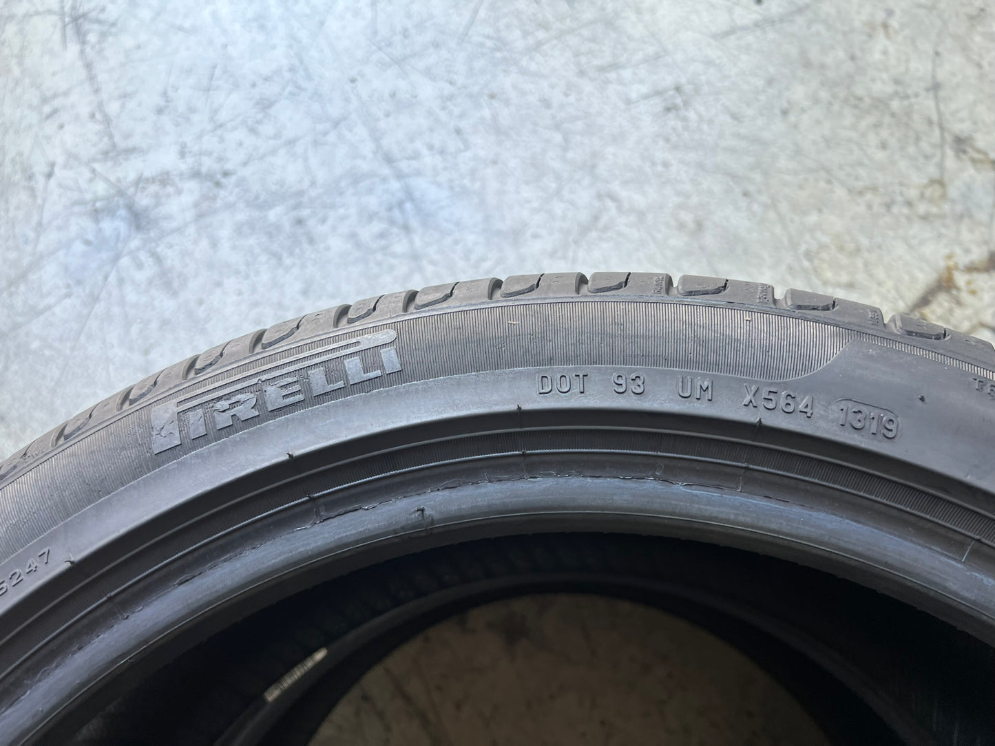 Usato: 2 Gomme 215/45R18 89V Pirelli estive 85% residui