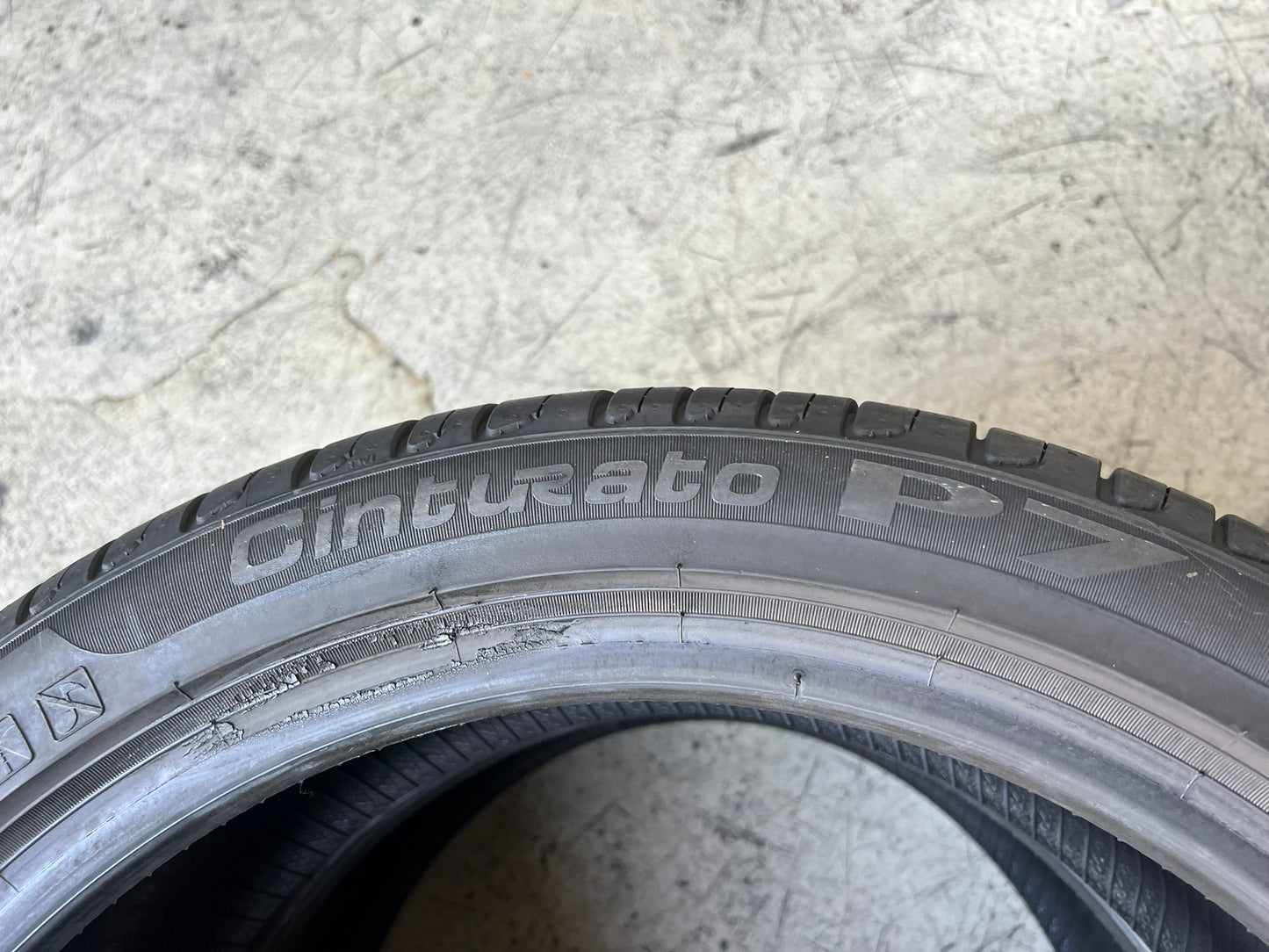 Usato: 2 Gomme 215/45R18 89V Pirelli estive 85% residui