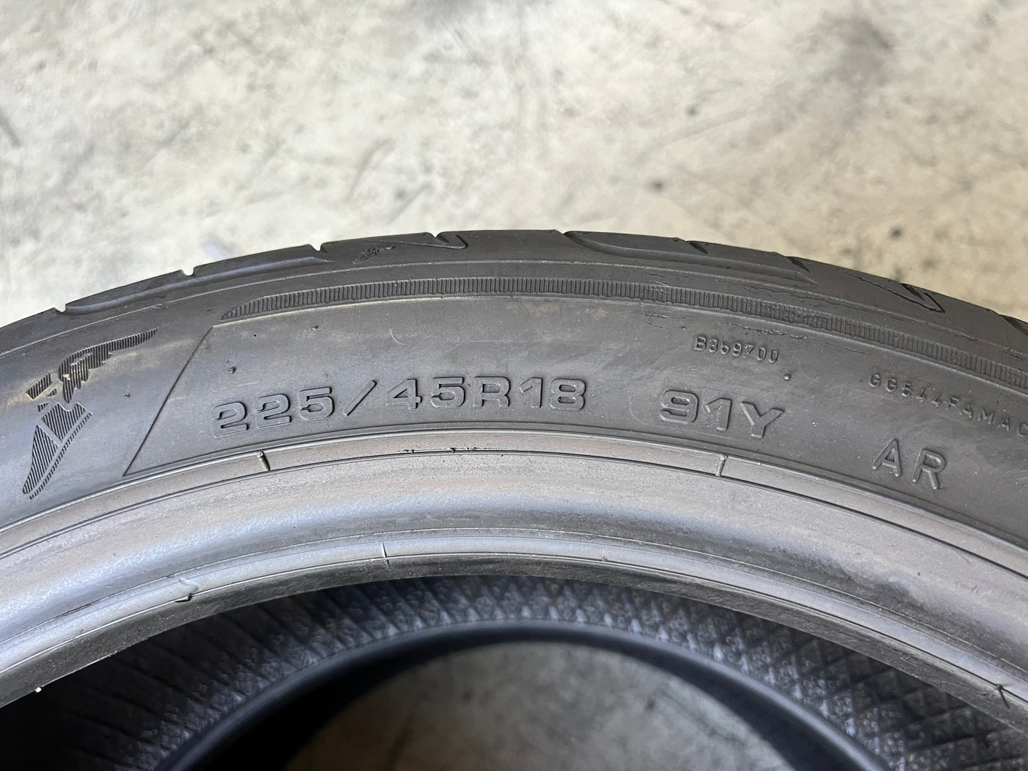 Usato: 2 Gomme 225/45R18 91Y Goodyear RFT estive 80% residui