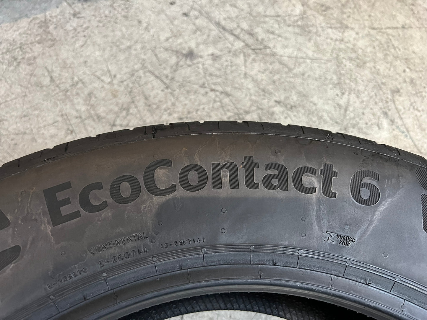 Usato: 4 Gomme 225/60R18 104V XL Continental estive 80% residui