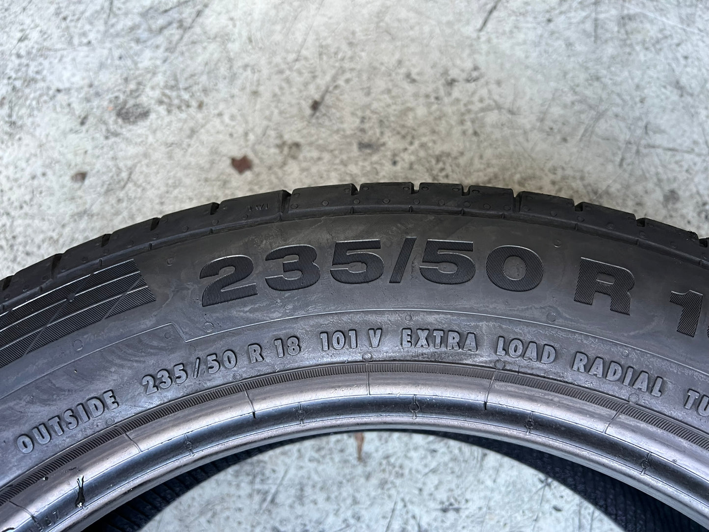 Usato: 4 Gomme 235/50R18 101V XL Continental estivo 85% residui