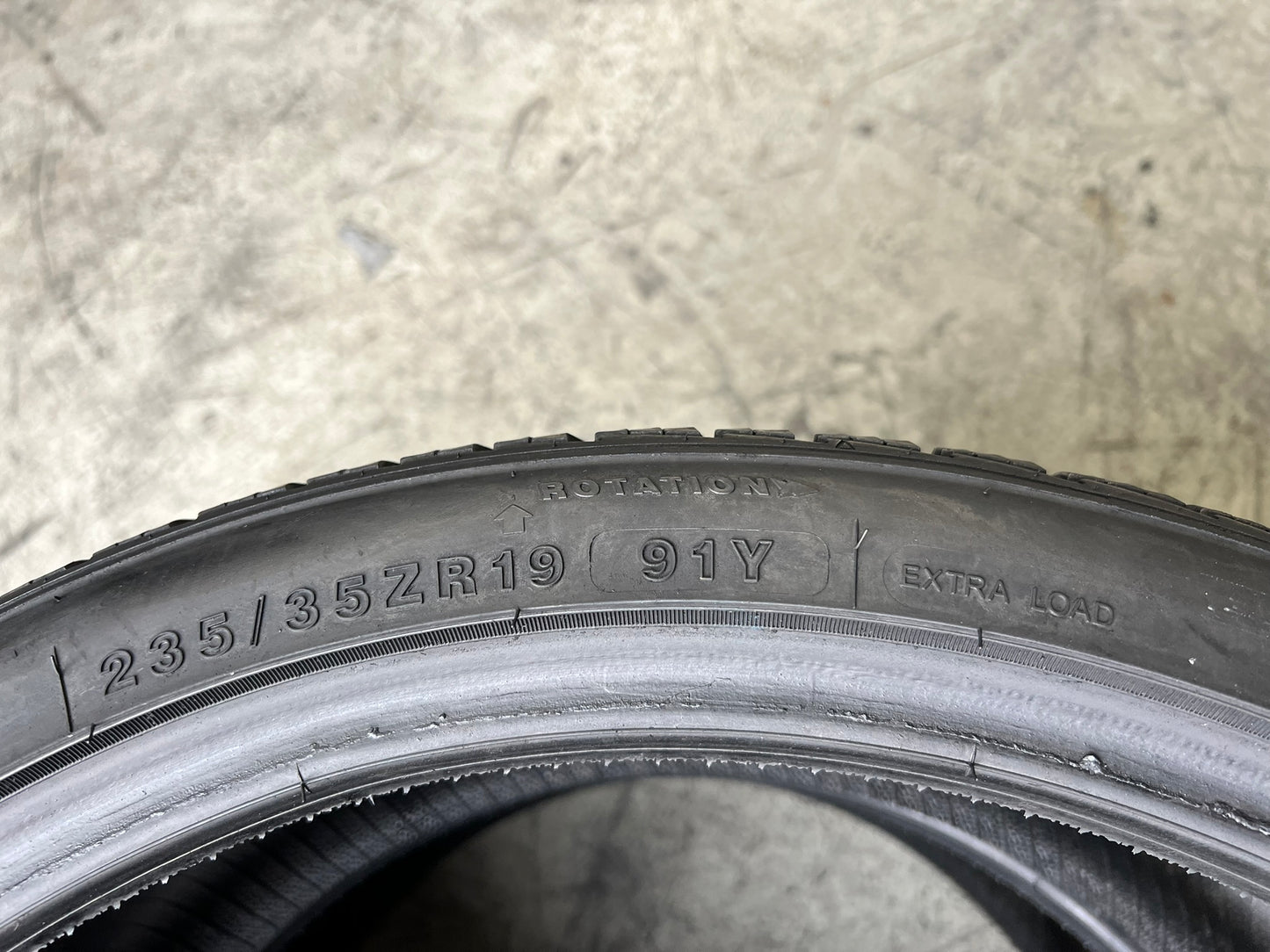 Usato: 2 Gomme 235/35R19 91Y XL Rotalla 4 Stagioni 95% residui