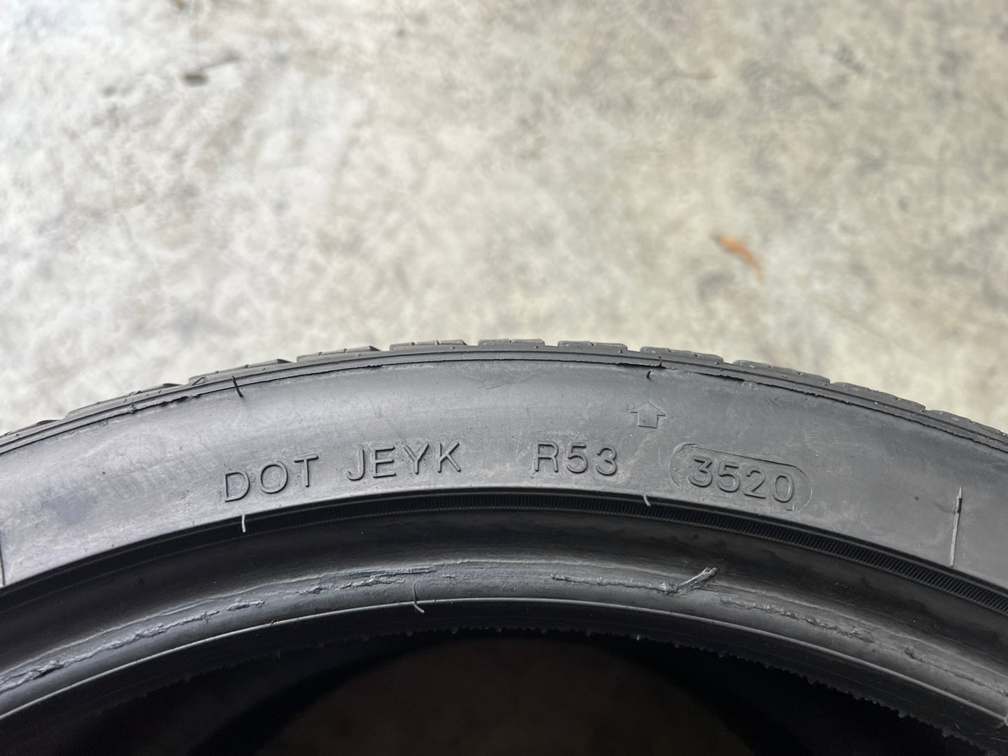 Usato: 2 Gomme 235/35R19 91Y XL Rotalla 4 Stagioni 95% residui