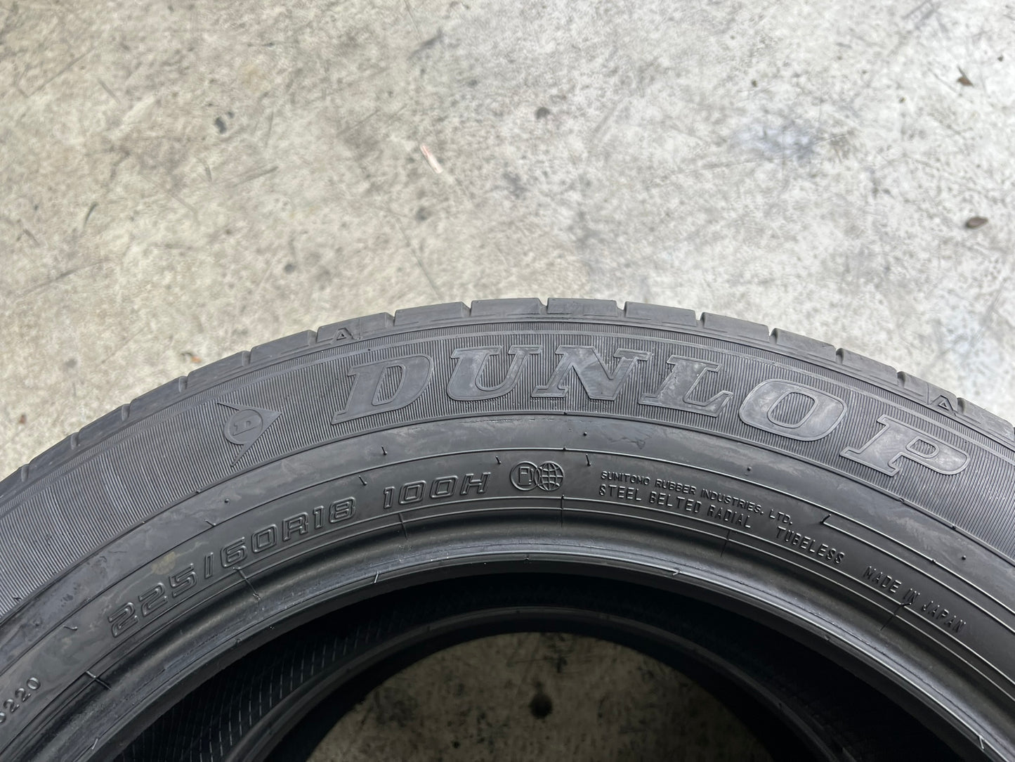 Usato: 2 Gomme 225/60R18 100H Dunlop estive 90% residui