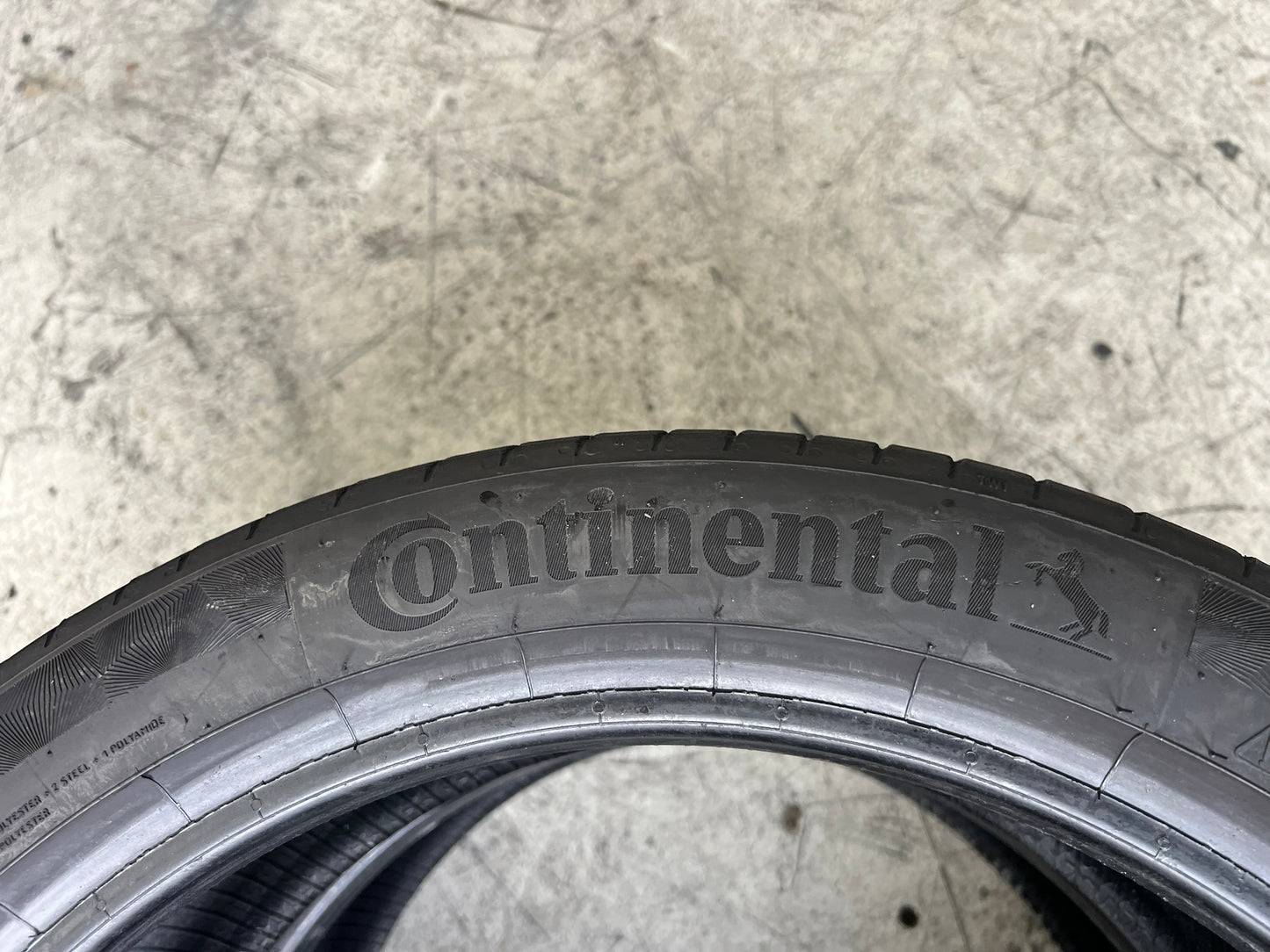 Usato: 2 Gomme 205/45R17 88W XL Continental estive 90% residui