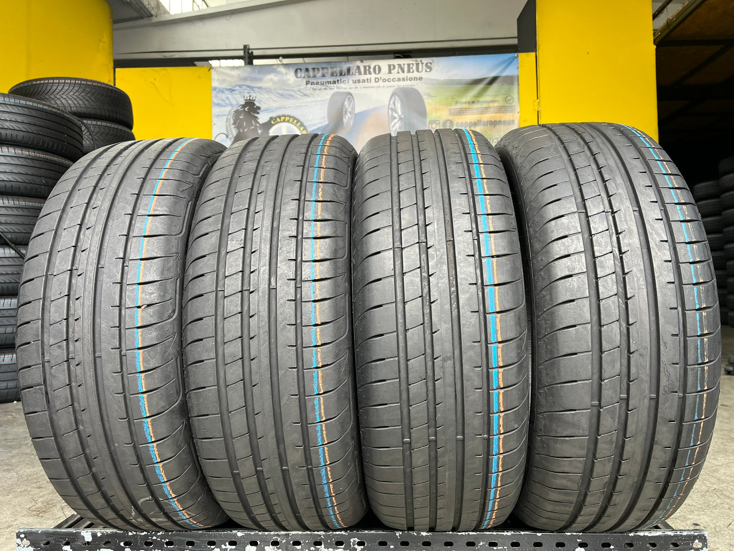 Usato: 4 Gomme 235/60R18 103W Goodyear estive 99% residui