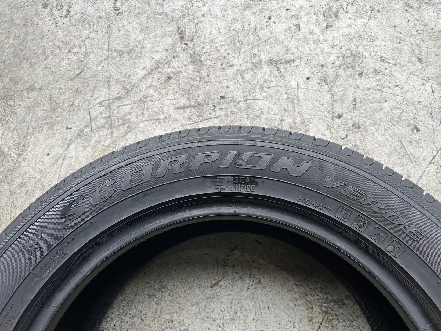 Usato: 4 Gomme 235/55R18 100V Pirelli estive 95% residui