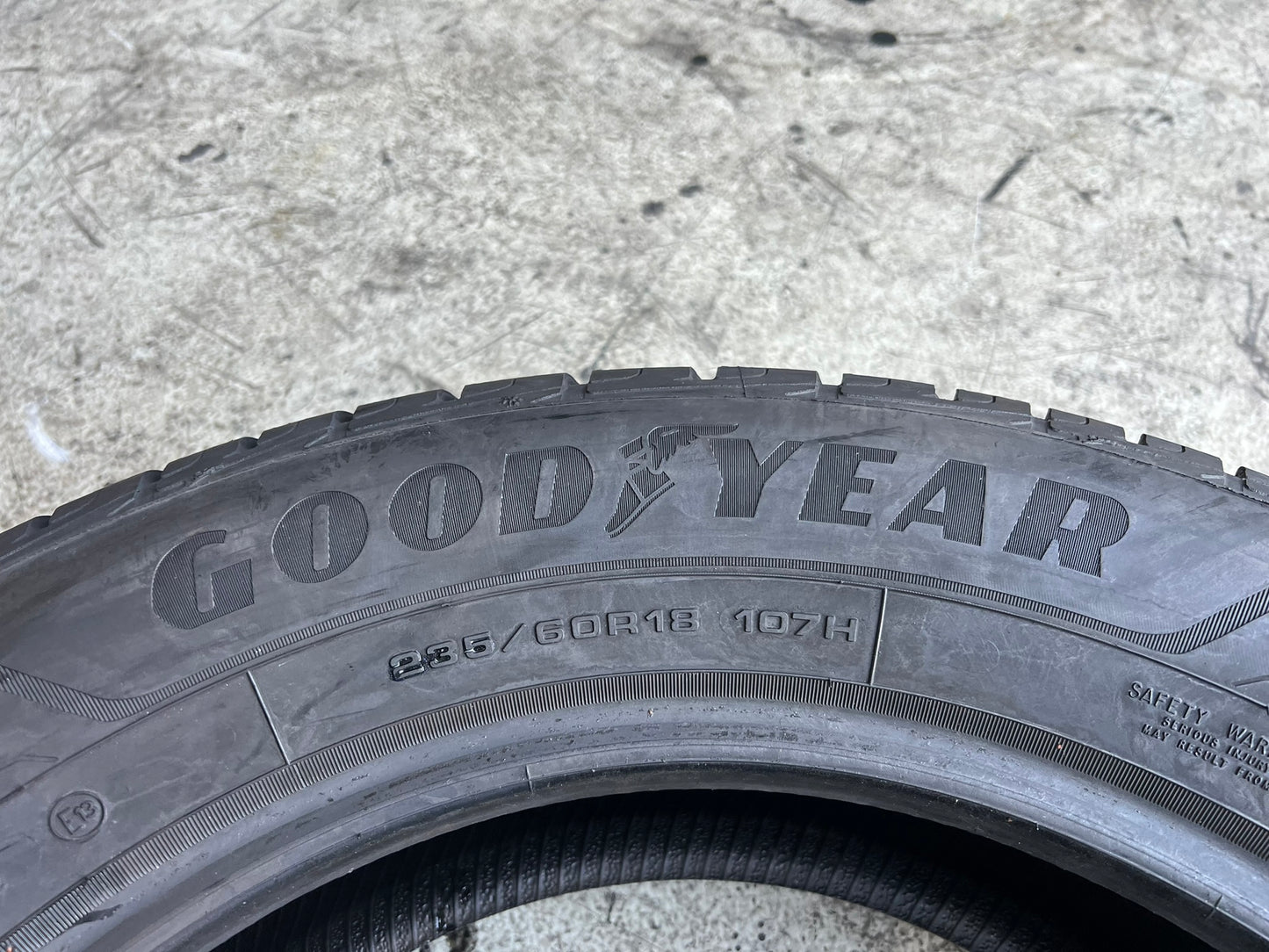 Usato: 4 Gomme 107H XL 235/60R18 Goodyear invernali al 99/95% residui