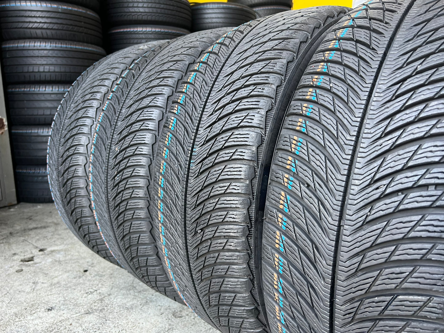 Usato: 4 Gomme 235/55R19 105V XL Michelin invernali 99% residui