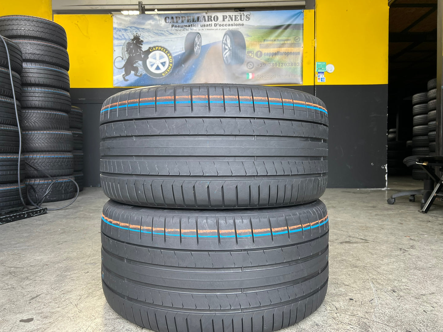 Usato: 2 Gomme 315/40R21 111Y Pirelli estive 80% residui DOT 2024