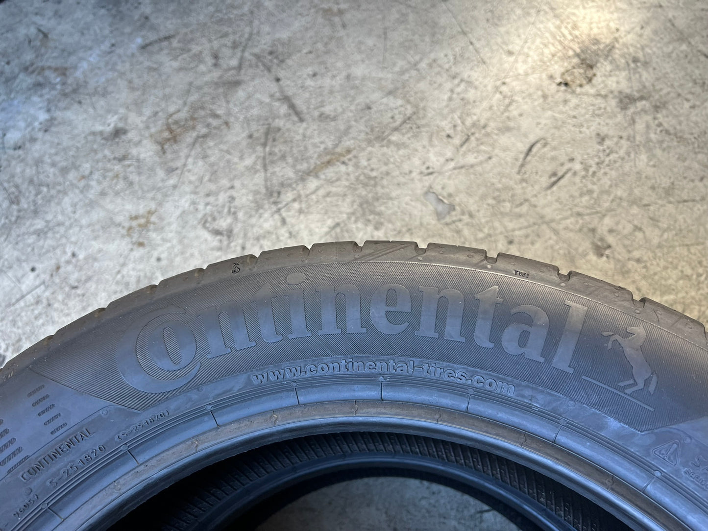 Usato: 2 Gomme 205/55R17 91V Continental Estive 95% residui