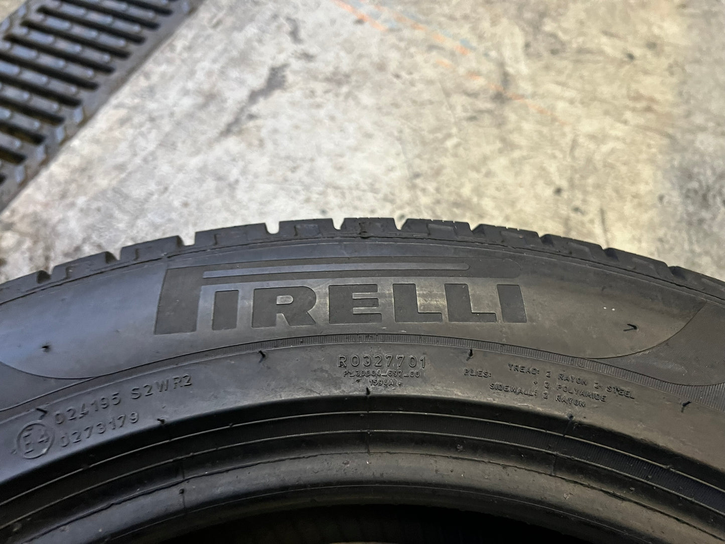 Usato: 4 Gomme 235/55R19 101H Pirelli MOE RUN FLAT invernali 95% residui