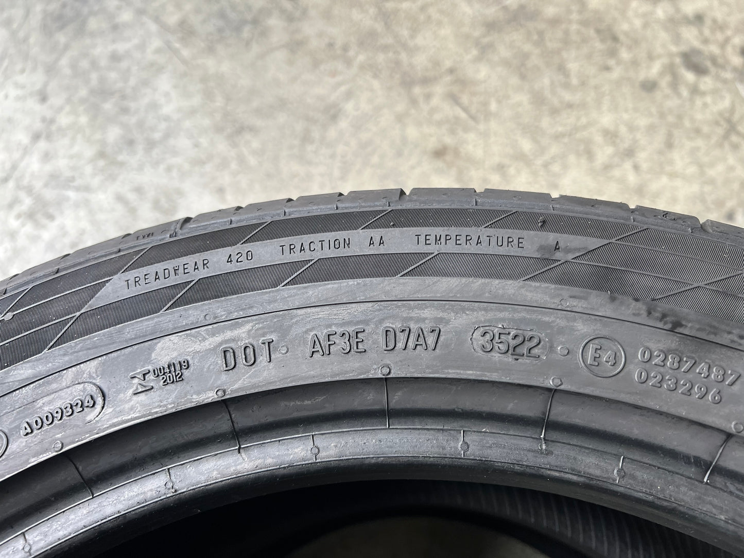 Usato: 2 Gomme 255/45R19 100V Continental Estive 85% residui