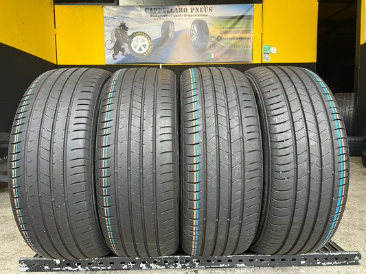 Usato: 4 Gomme 215/55R18 95H Kumho estive 85% residui