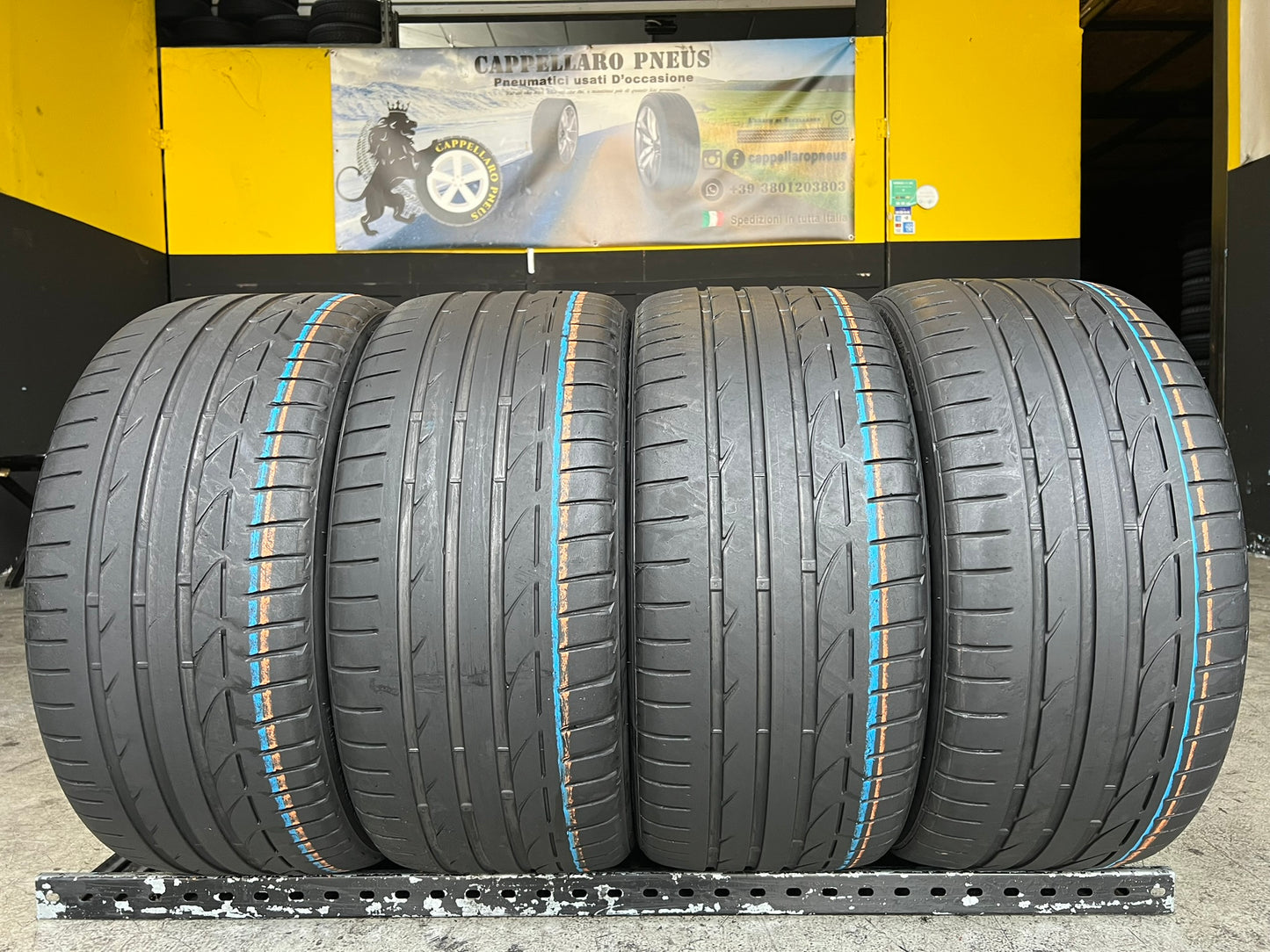 Usato: 4 Gomme 255/35R19 96Y XL Bridgestone estive 80% residui