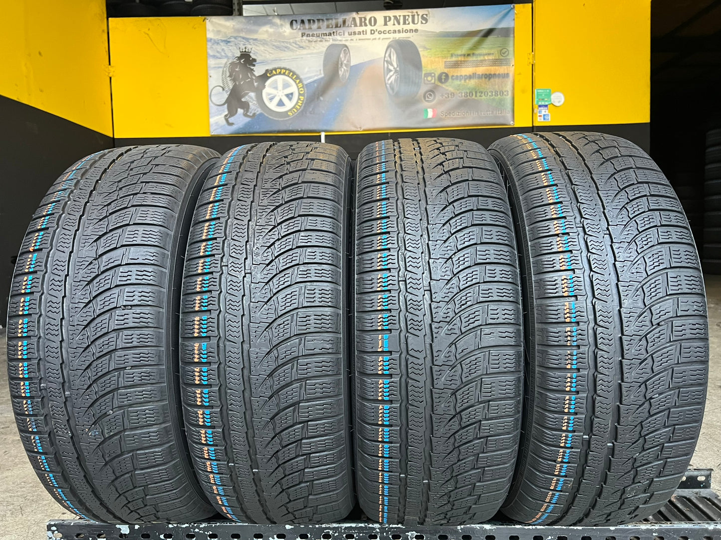 Usato: 4 Gomme 215/55R17 98V XL Nokian Invernali 85% residui