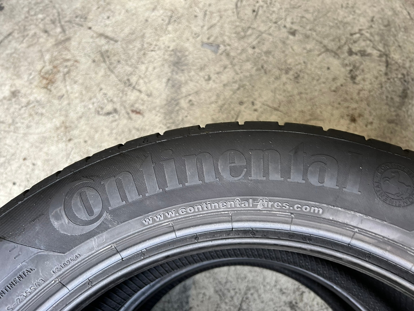 Usato: 2 Gomme 225/50R17 94H Continental estive 90% residui