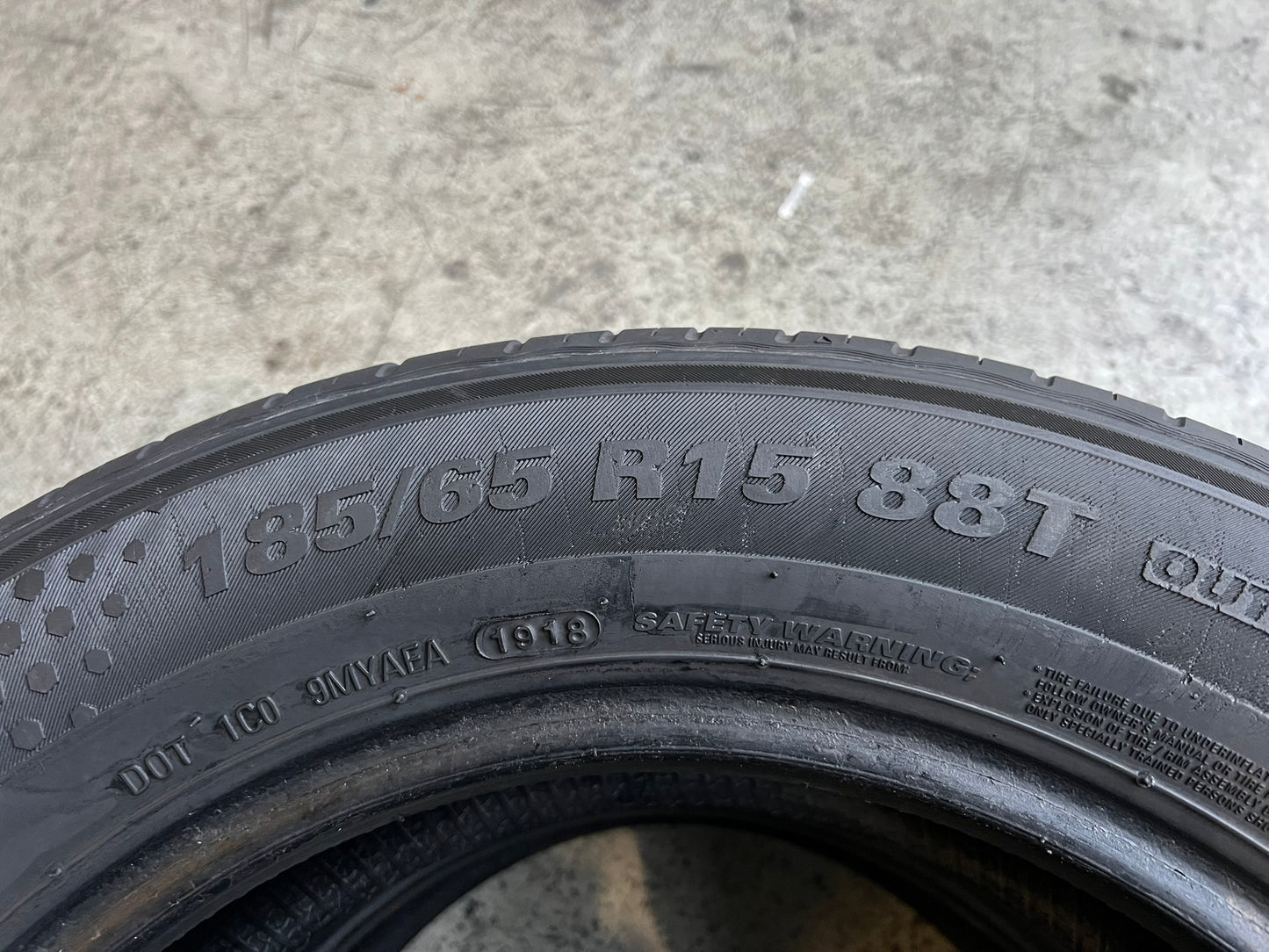 Usato: 2 Gomme 185/65R15 88T Kumho estive 90% residui