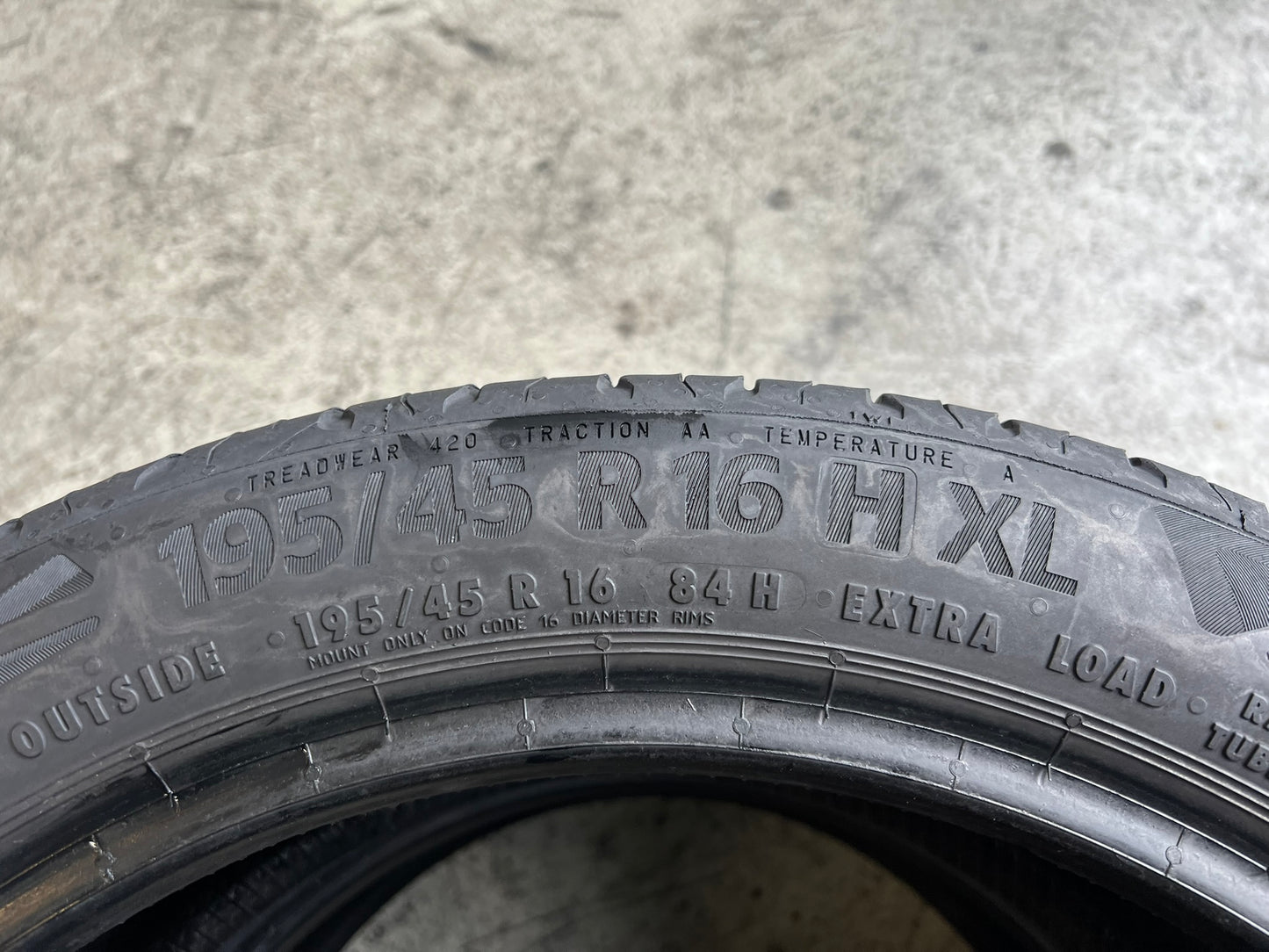 Usato: 2 Gomme 195/45R16 84H XL Continental estive 90% residui