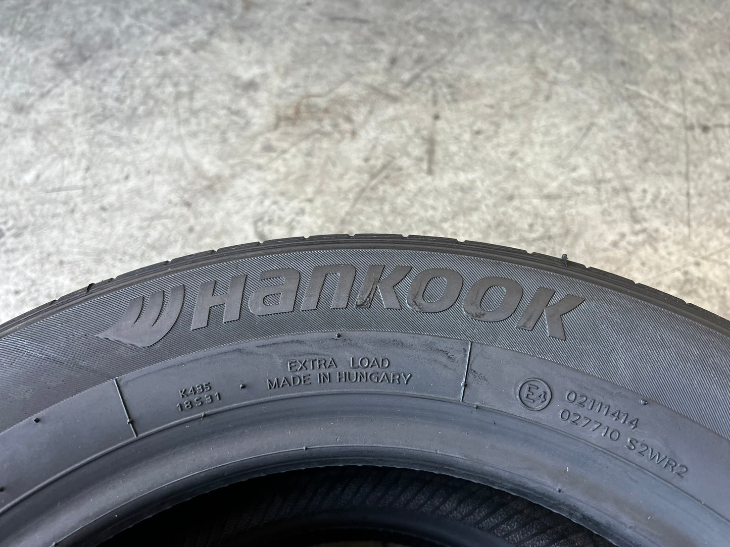 Usato: 2 Gomme 175/65R15 88H XL Hankook estive 95% residui