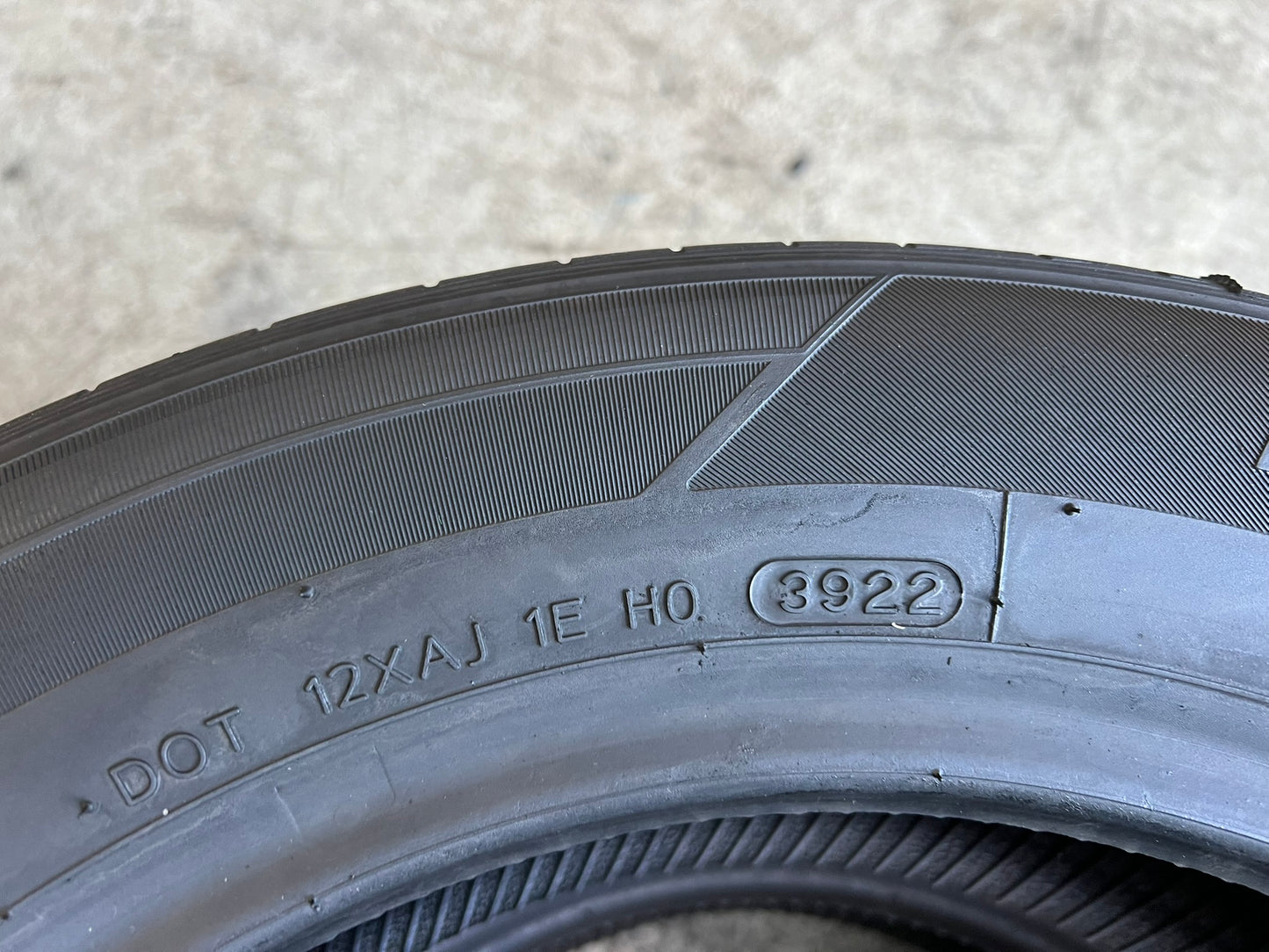 Usato: 2 Gomme 175/65R15 88H XL Hankook estive 95% residui