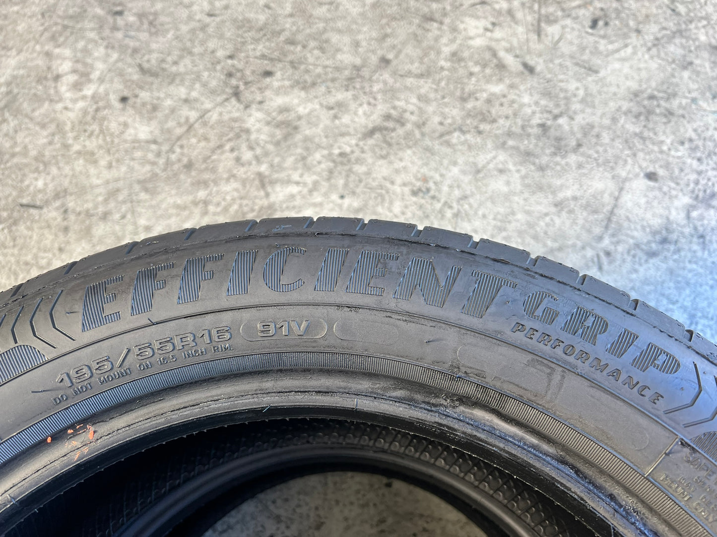 Usato: 2 Gomme 195/55R16 91V XL Goodyear estive 85% residui