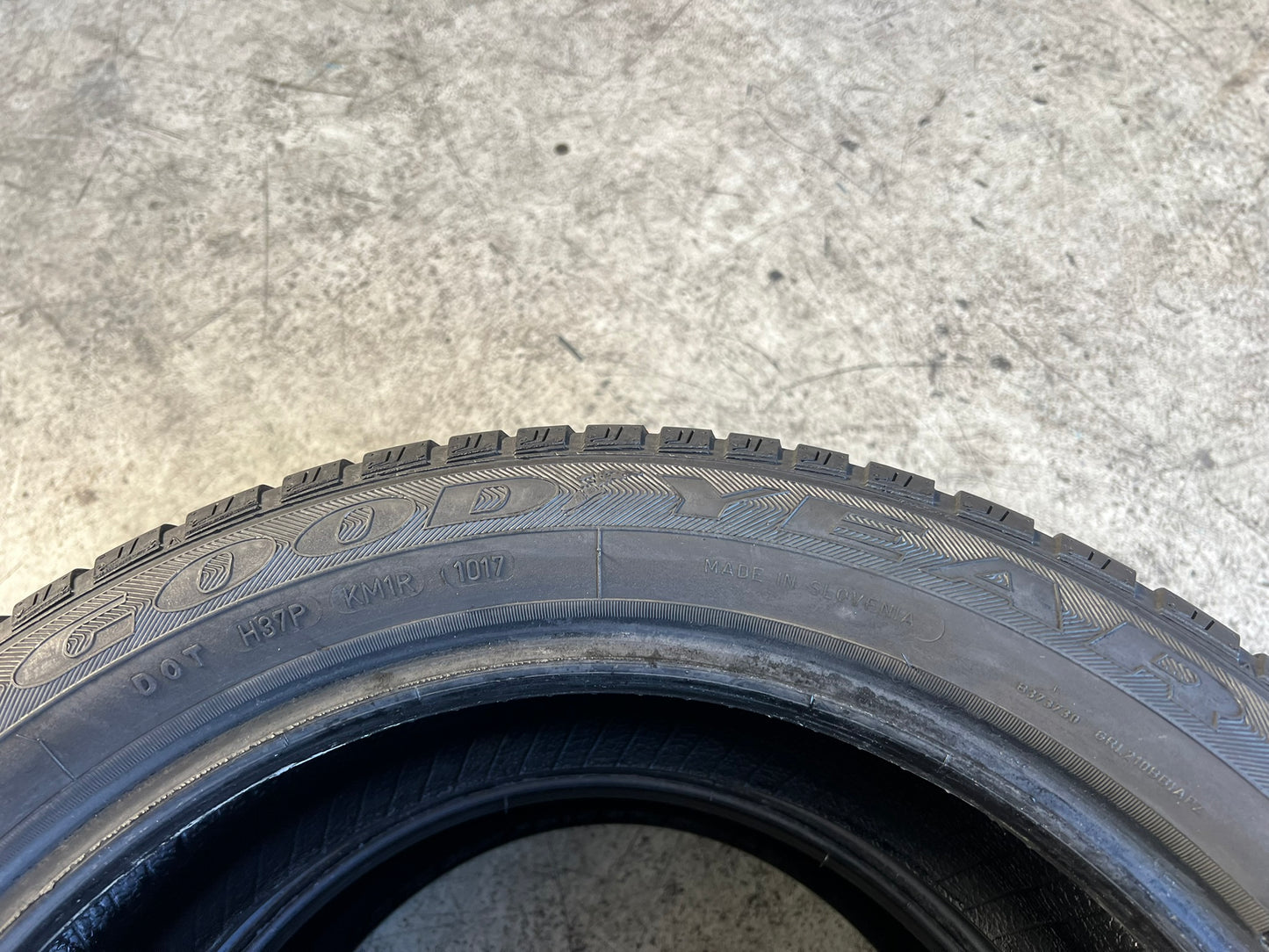 Usato: 2 Gomme 205/50R17 89V Goodyear 4 stagioni 85% residui